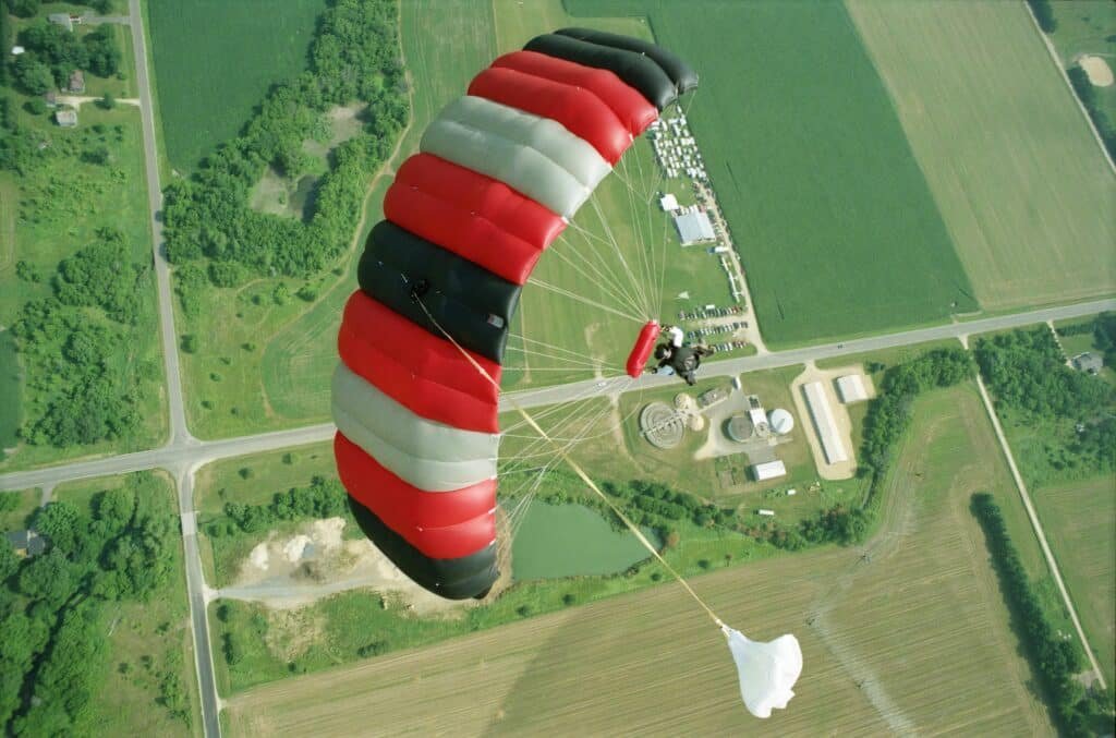 Skydiving in USA: Thrilling Adventures Await! indoor skydiving usa, Skydiving Safety USA, Tandem Jumps, Solo Skydiving, Skydiving Packages USA, Skydiving Cost in USA, tandem skydiving usa, Skydiving Requirements in the USA, Top Skydiving Destinations in the USA, skydiving in the USA, skydiving locations